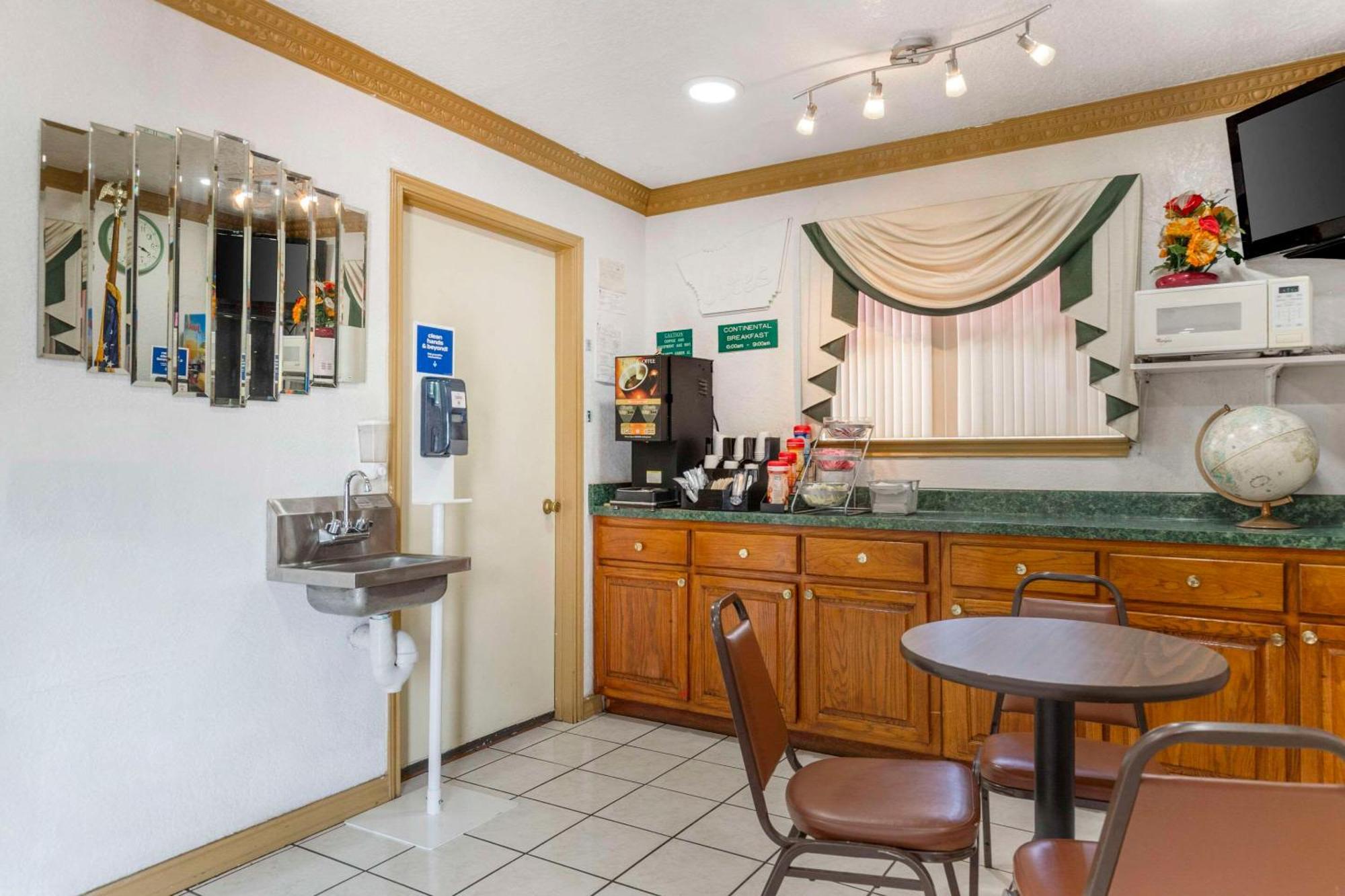 Econo Lodge Inn & Suites Near Lackland Afb Σαν Αντόνιο Εξωτερικό φωτογραφία